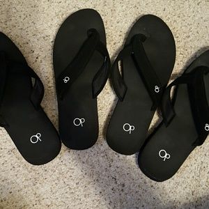 Bundle of sandles