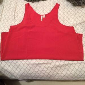 Red tank top !