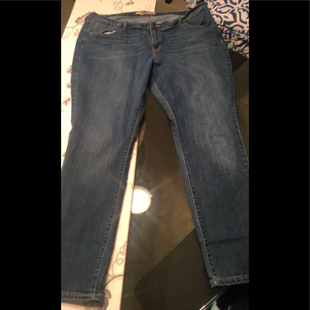 Sweetheart curvy old navy light wash jeans