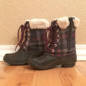 Warm Girl Winter Boats