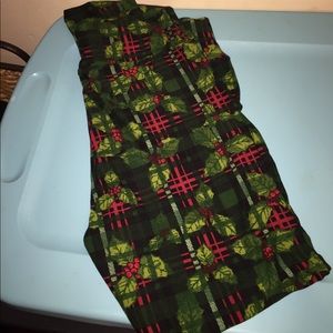 LULAROE TC CHRISTMAS LEGGINGS W/ POINSETTIAS/PLAID