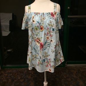 Bobeau cold shoulder blouse