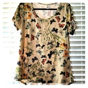 XL LuLaRoe Classic Tee