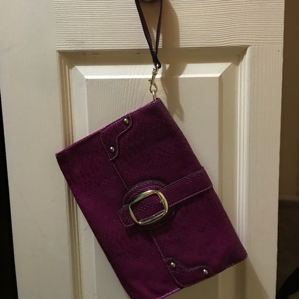 Fuchsia Clutch