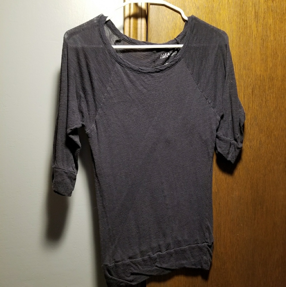 3/4 sleeve shirt