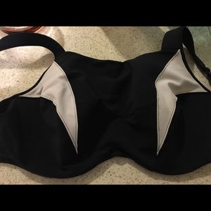 Gently used Panache sports bra 38FF