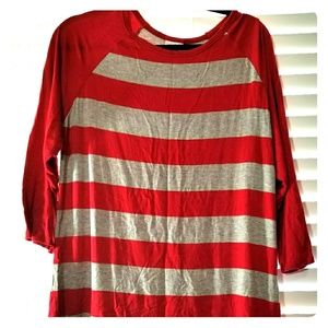 XL LuLaRoe Randy Tee