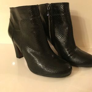 Loft heeled booties