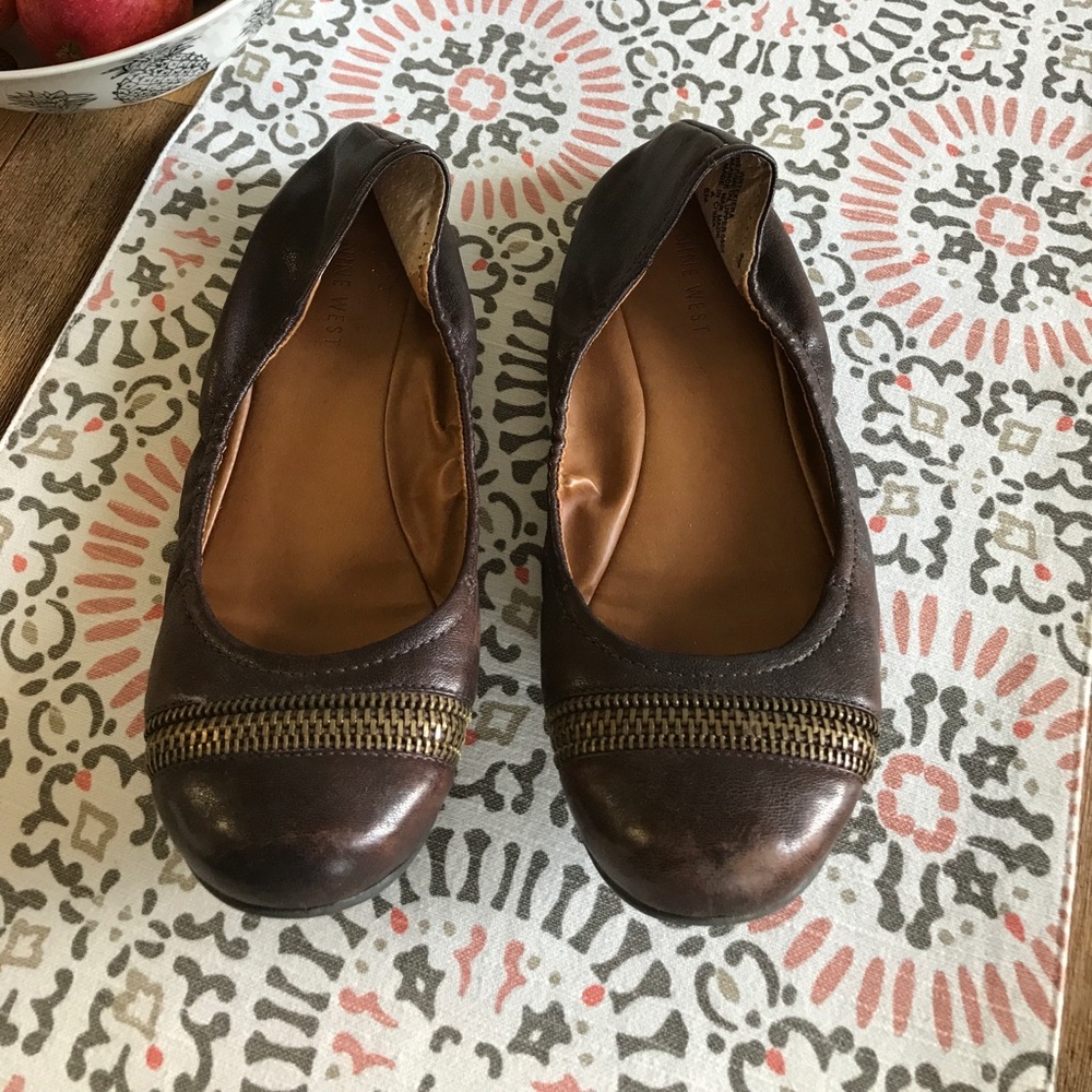 Nine West Size 8 Brown Leather Flat Loafer