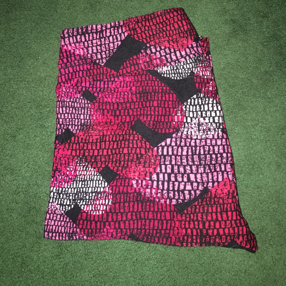 Valentines lularoe leggings