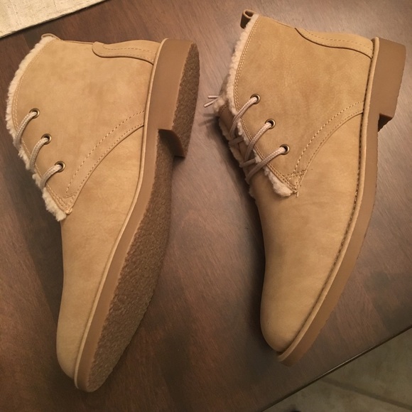 🎁GREAT GIFT🎁 Stylish Booties - Picture 4 of 6