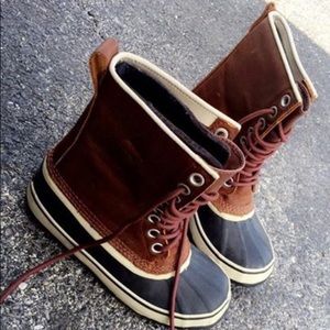 Sorel winter boots  women's size 6