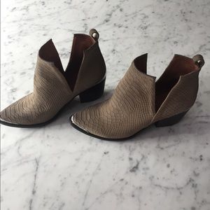 Jeffery Campbell for free people