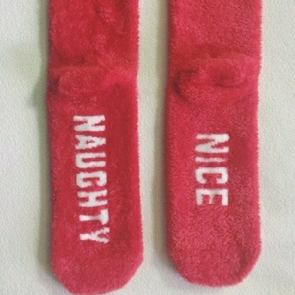 Victoria's Secret Accessories - ❄PINK❄ warm fuzzy socks