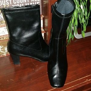 Black Aerosoles boots