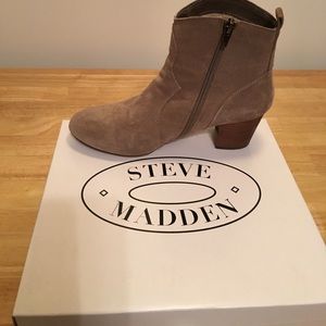 STEVE MADDEN BOOTIES