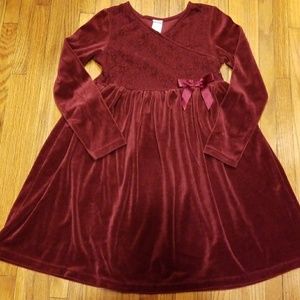 Gymboree cranberry red velvet & lacy dress 8
