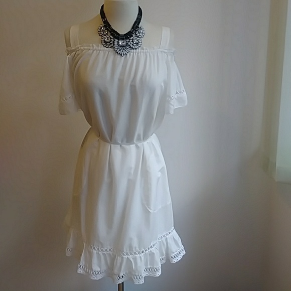 Ella Moss White Dress Cold shoulder w/ pockets NWOT - Picture 2 of 8