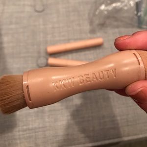 KKW Beauty medium Contour Set