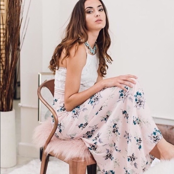 Floral Maxi Dress Size Large - Picture 2 of 5