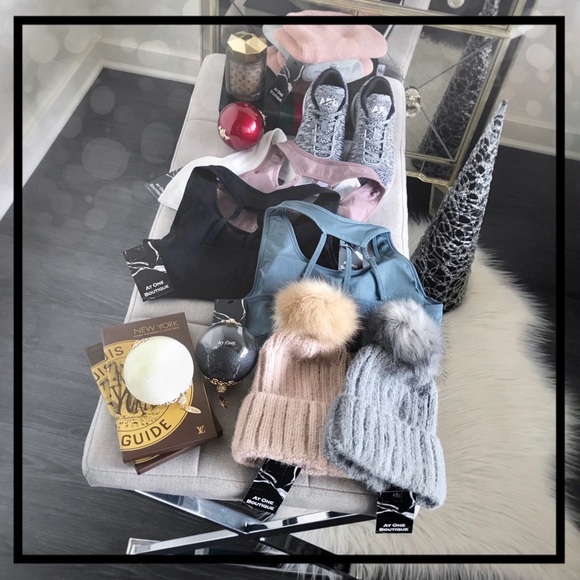 SOLD OUT // Fuzzy Ribbed Pompom Beanie - Picture 6 of 6