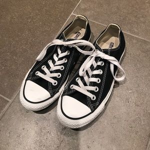 Black Converse All Stars