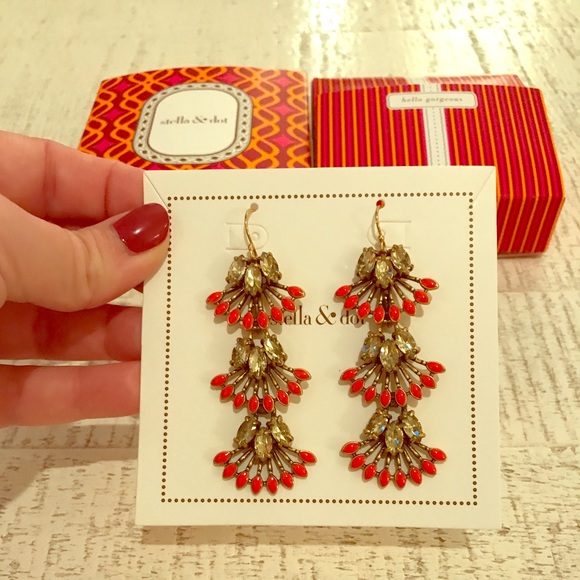 Stella & Dot Jewelry - Stella & Dot Coral Cay Earrings