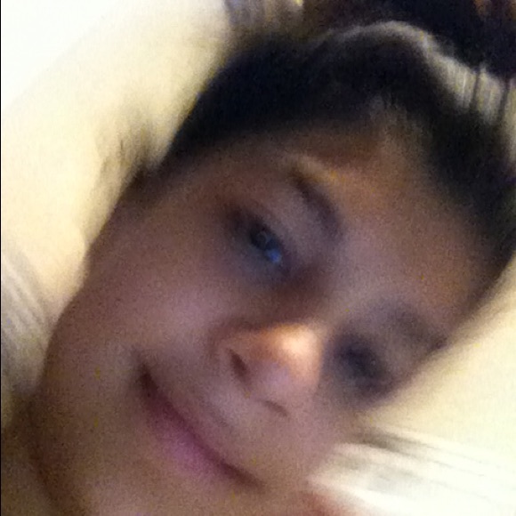 Meet your Posher, Isabel - Picture 1 of 1