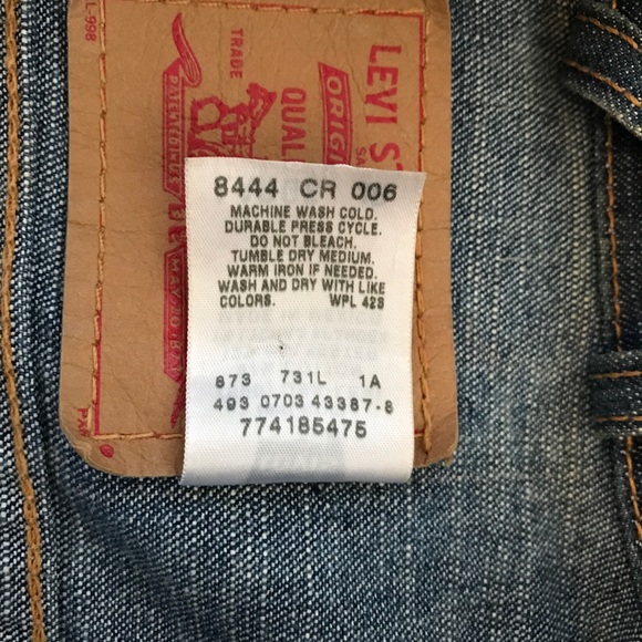 LEVI STRAUSS Classic Denim Jacket - Picture 5 of 8