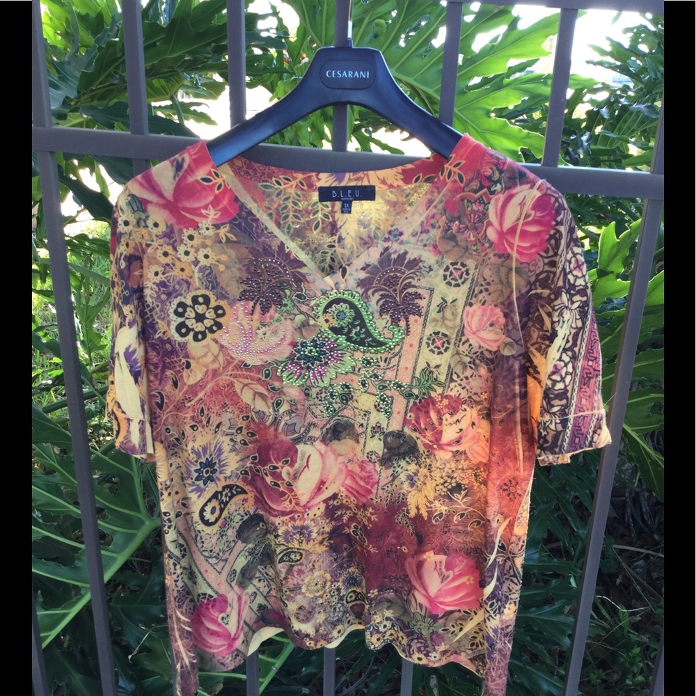 B.L.E.U. Paisley 1X Top
