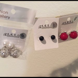 Gorgeous Earrings with pendant