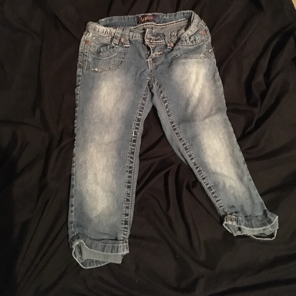 capris