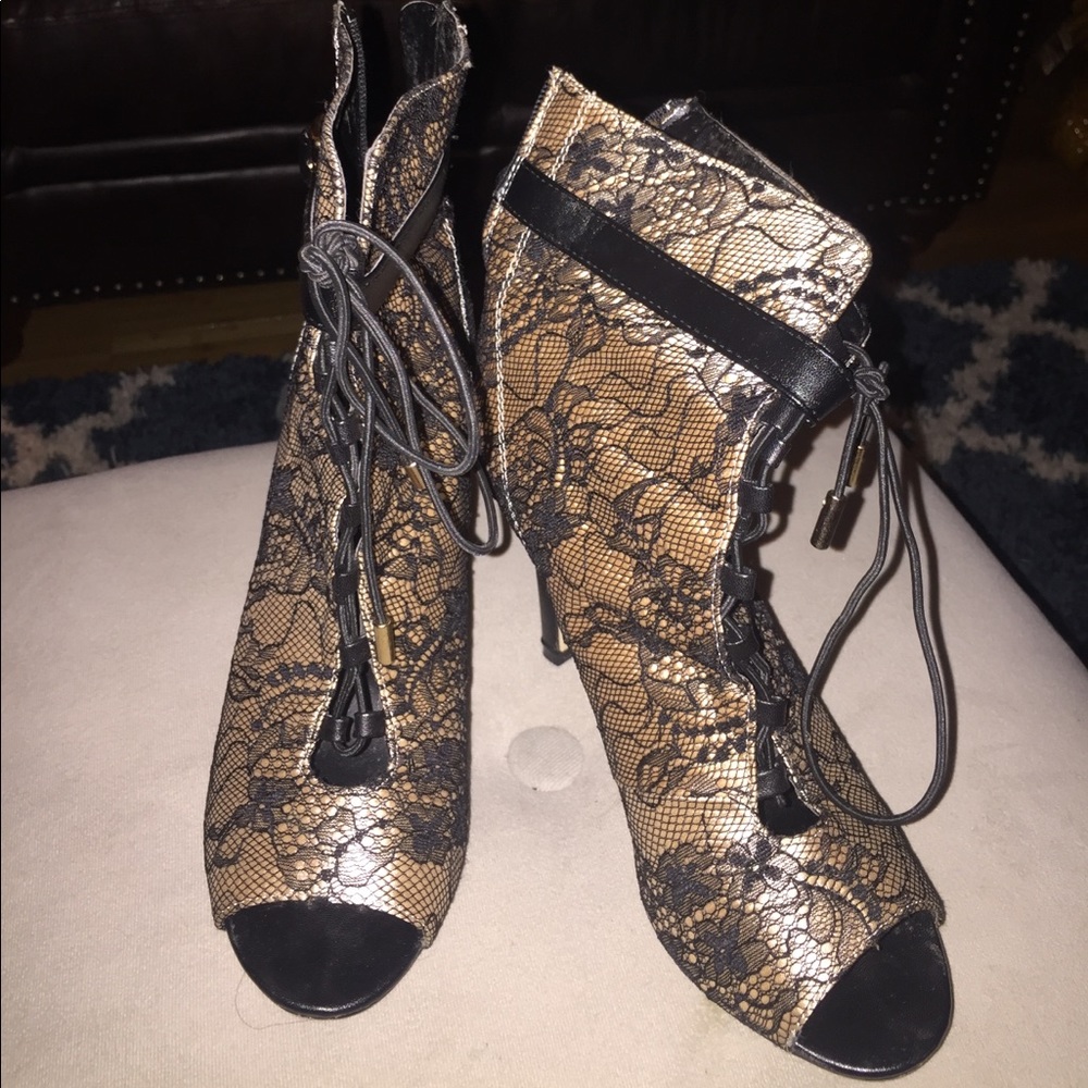 ✨✨Open Toe Booties ✨✨ - Picture 2 of 6