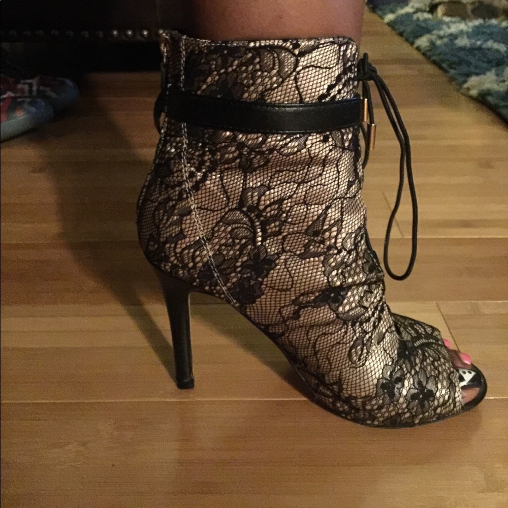 ✨✨Open Toe Booties ✨✨ - Picture 6 of 6