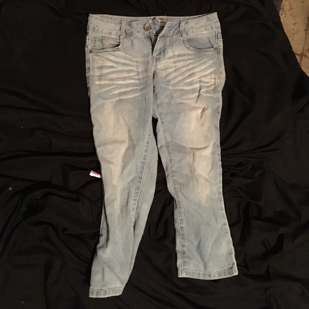 capris