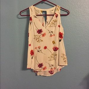 Cream and floral tank! In EUC