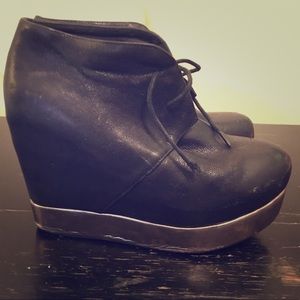 *Rare* Jeffrey Campbell Alexa Wedge Black 8M