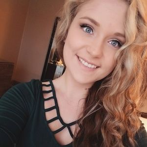 Meet your Posher, Lyndsey