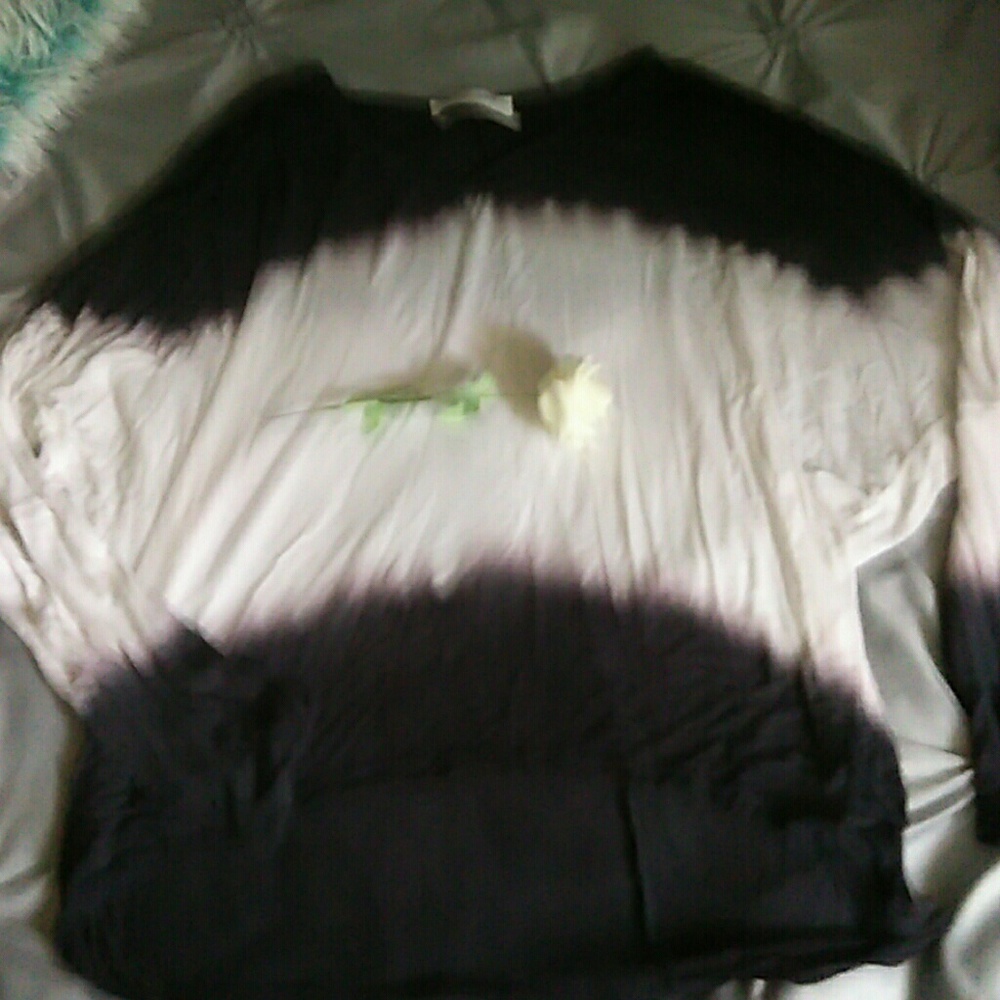 Women t-shirt navy blue/white very soft.