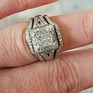 Engagement ring 14k white Gold