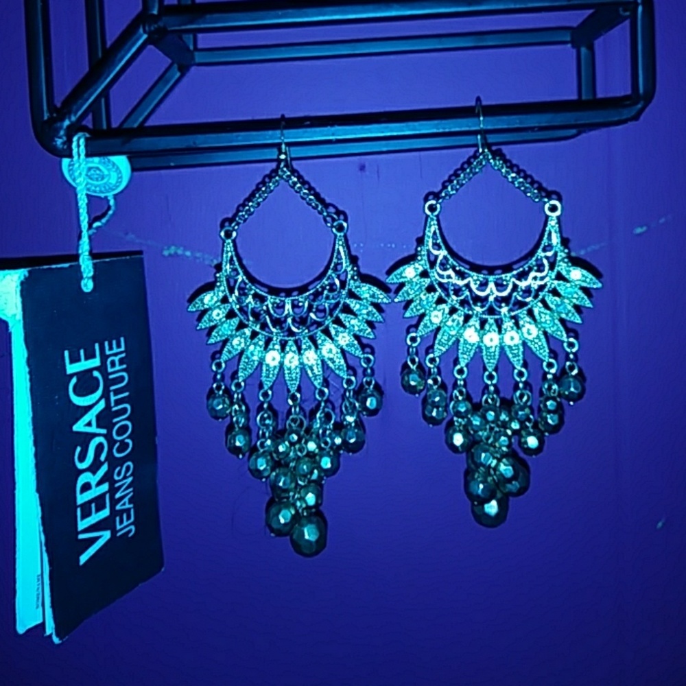 Dangle chandelier earring with gem stone