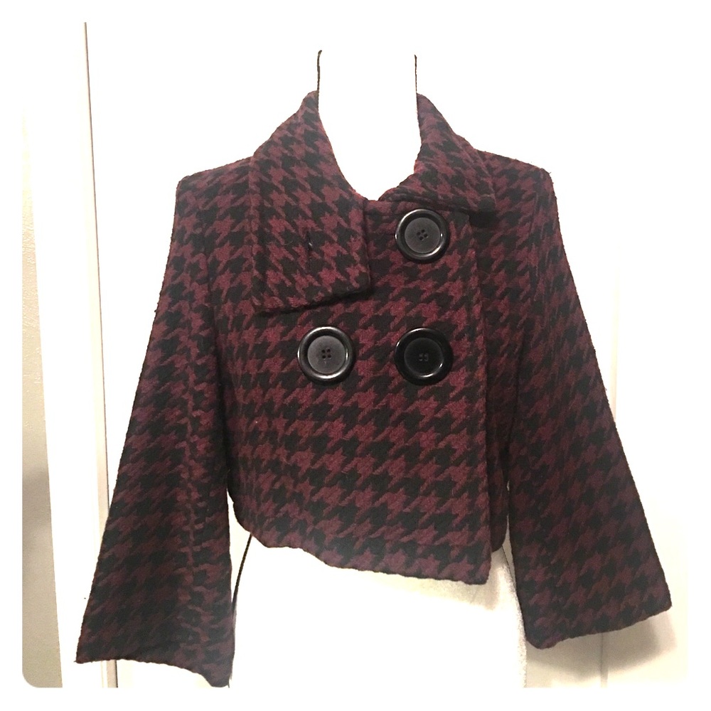 Maroon & Black houndstooth plaid cropped pea coat