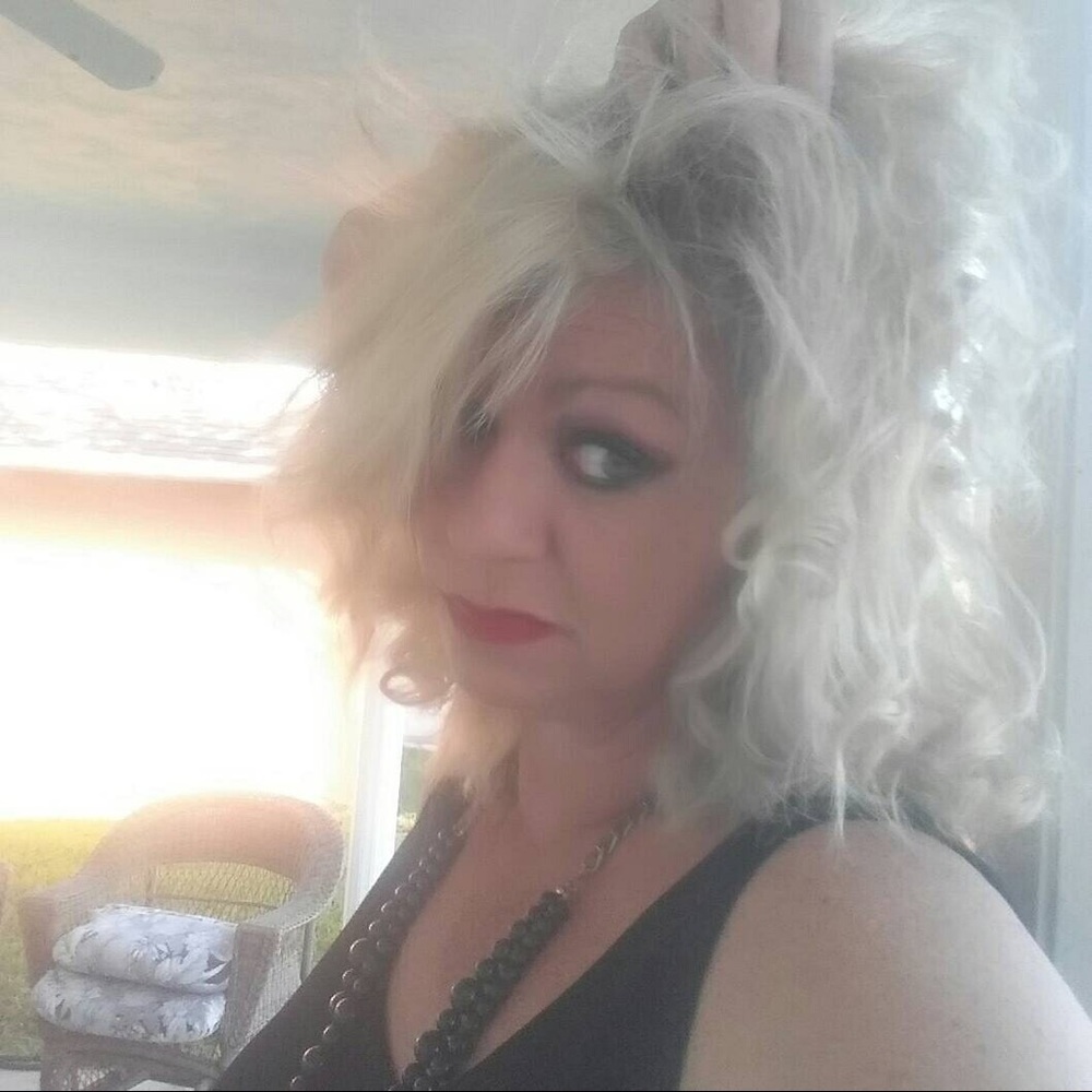 Meet your Posher, Jenny