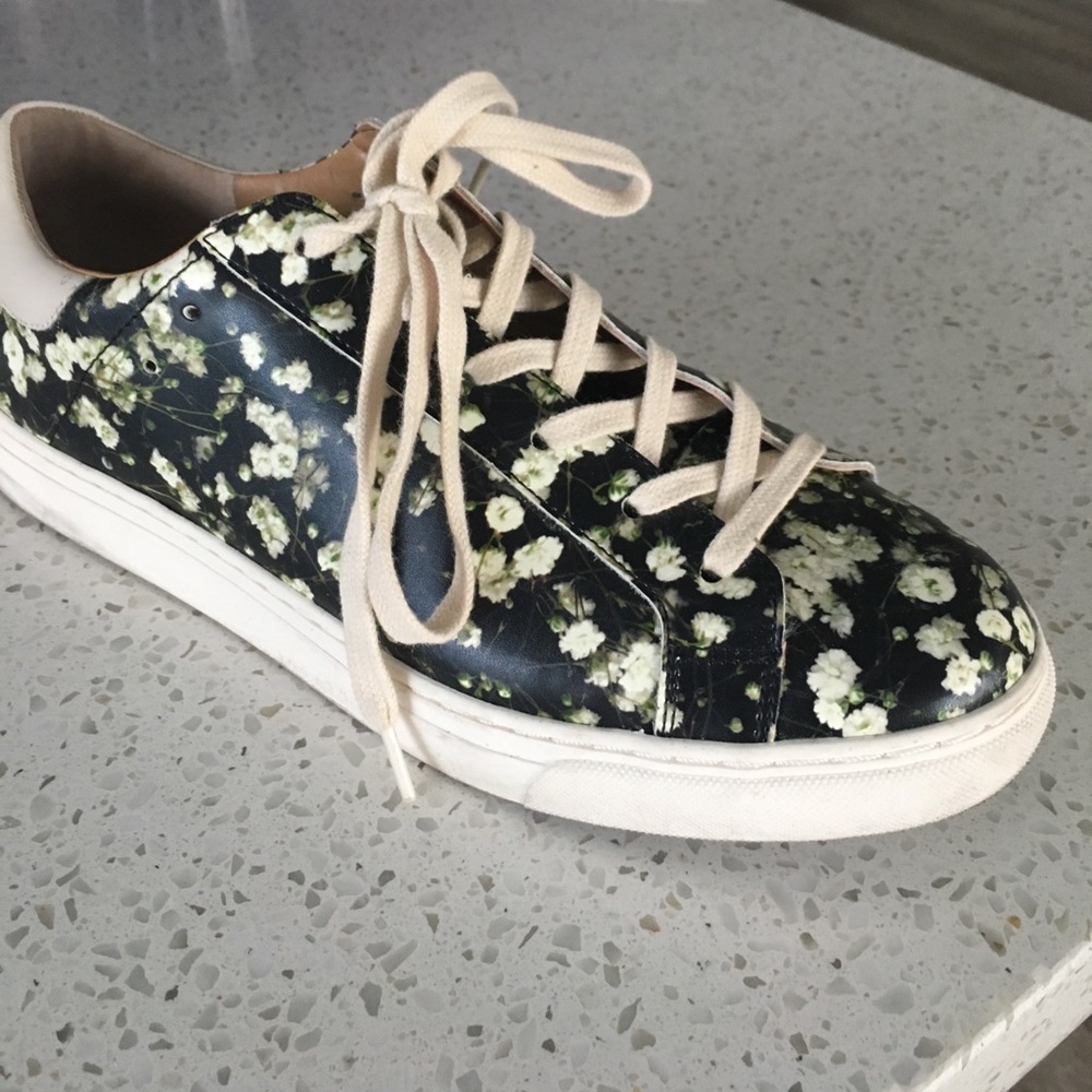 Lucky brand floral pattern sneakers