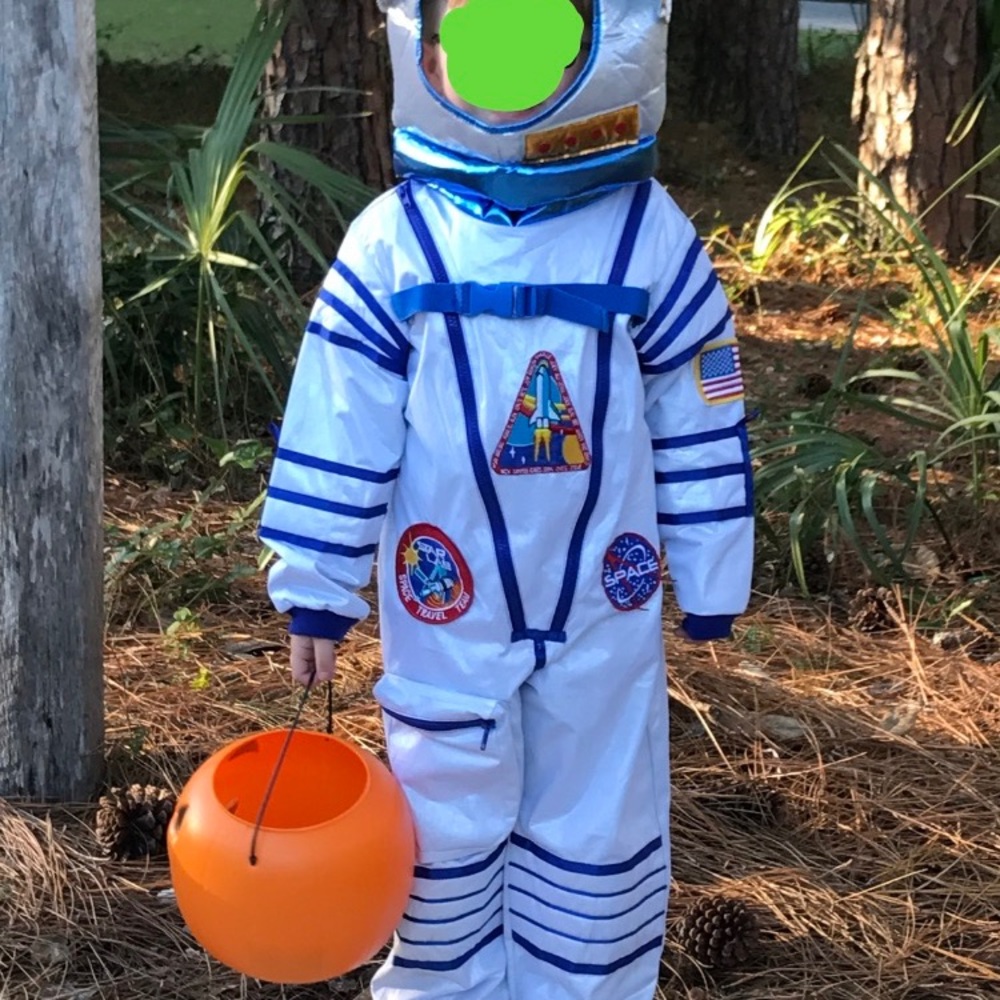 Boys Astronaut Costume- Fits size 5/6