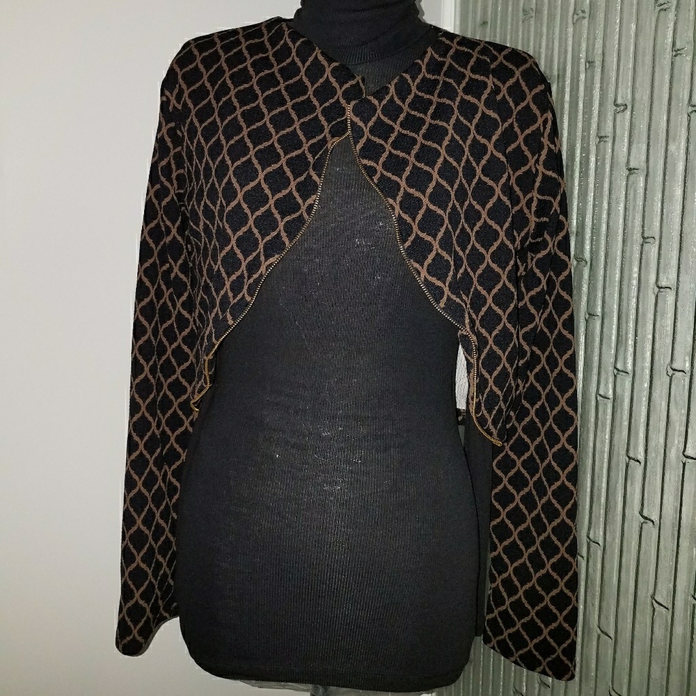 Miley and Molly | Cropped Jacket - M