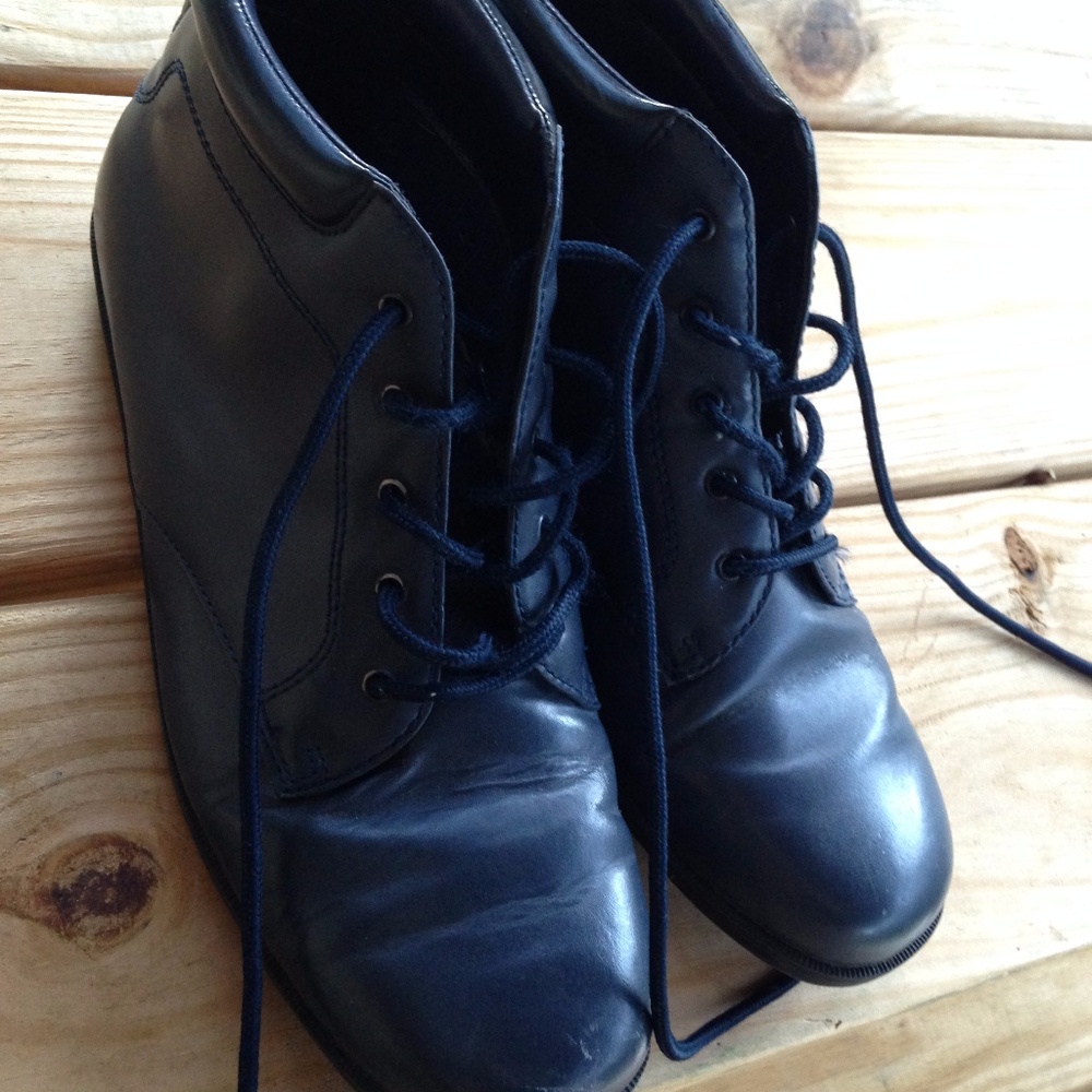 Vintage Navy Blue Booties by Danelle