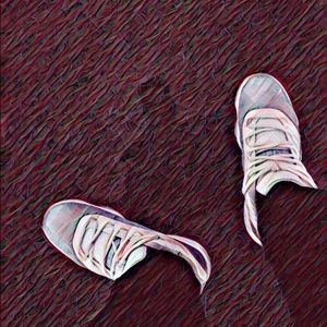 Meet your Posher, Pierce