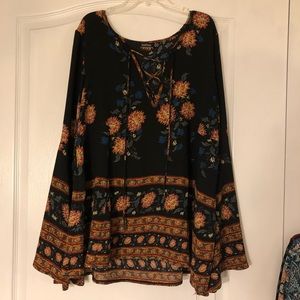 LIKE NEW 💎 Bell-Sleeve Fall Blouse