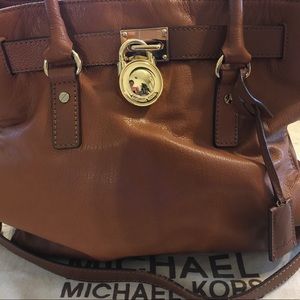 Authentic Michael Kors large Hamilton Cognac